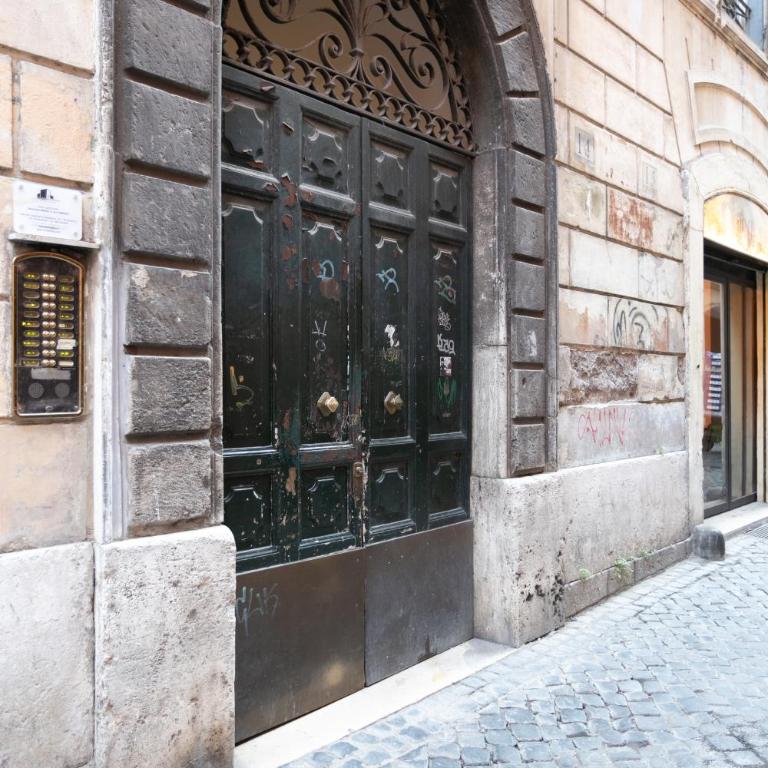 FIORE home Rome Center Campo dè Fiori - Appartamento con 2 Camere da Letto - 24