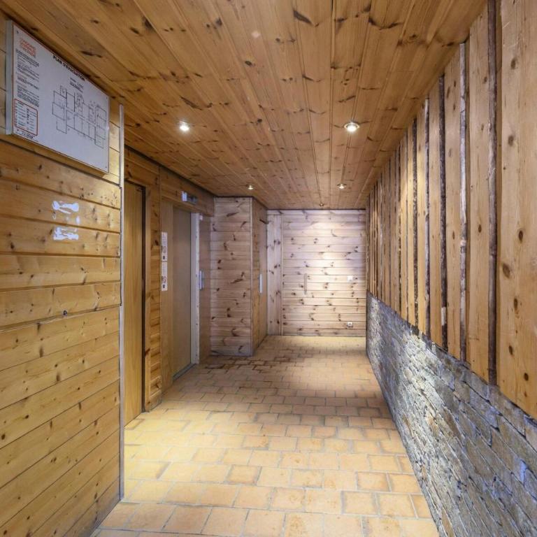 Résidence Orsiere - VAL THORENS location: Appartement aux pieds des pistes, confortable et chaleureux, résidence L'ORSIERE MAE-9057 - Apartment - 6