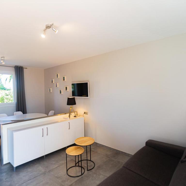 Résidence Padro - Appartement 1 Chambre Climatisé - 14
