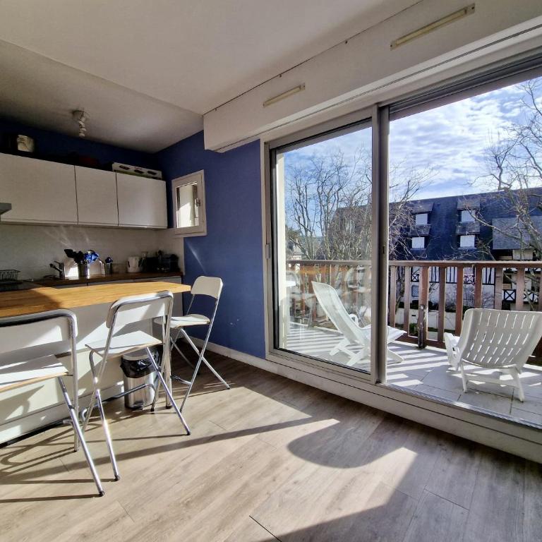 Appartement charmant bord de mer - Appartement avec Balcon - 1