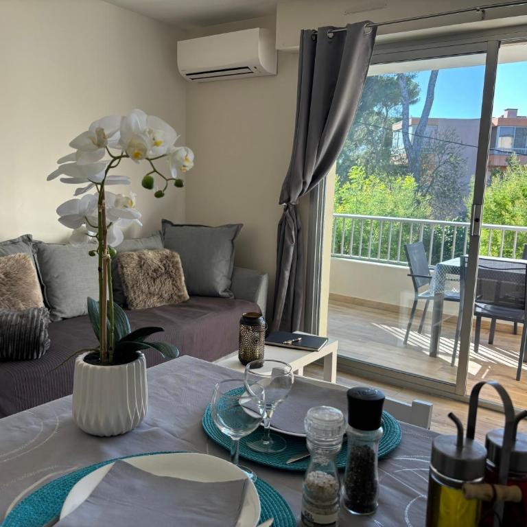 Proche Centre SANARY Studio climatisé 4 personnes - Studio with Terrace - 11