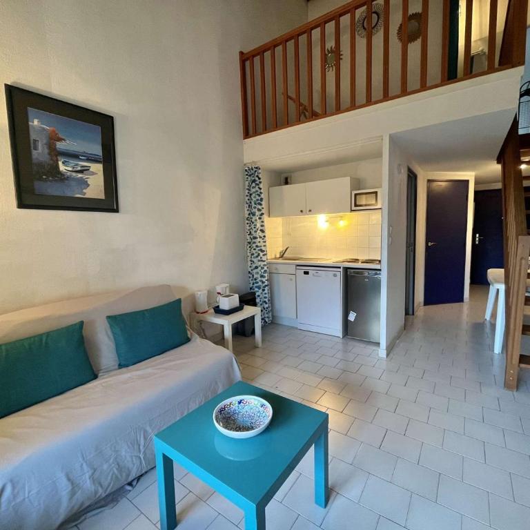 2 chambres, piscine, lave linge, lave vaisselle, parking, balcon, parking privatif - Appartement 2 Chambres - 4