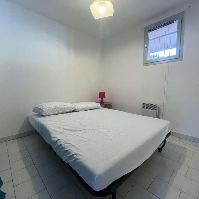 2 chambres, piscine, lave linge, lave vaisselle, parking, balcon, parking privatif - Appartement 2 Chambres - 6