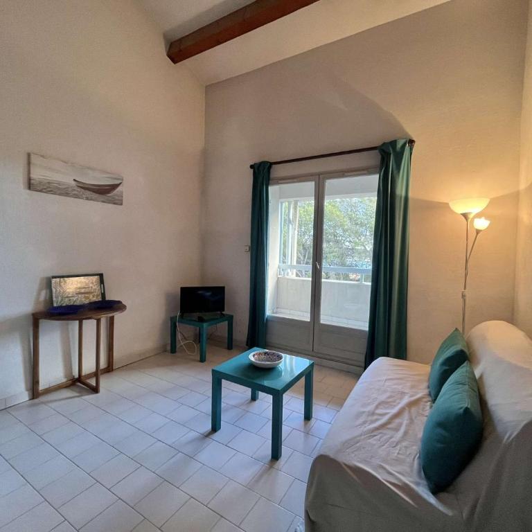 2 chambres, piscine, lave linge, lave vaisselle, parking, balcon, parking privatif - Appartement 2 Chambres - 11