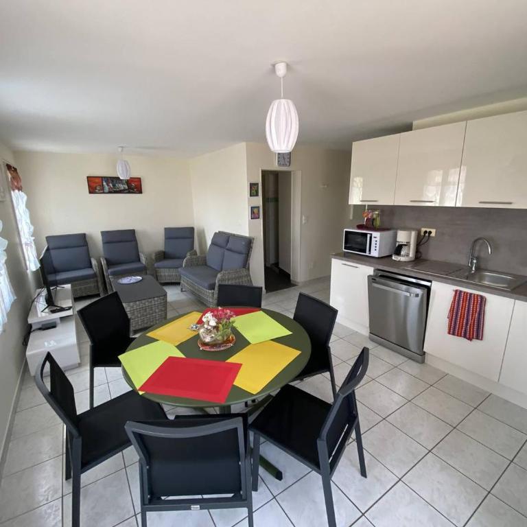 Vue mer au coeur de Saint Mandrier, 3 chambres, climatisation, wifi (fibre) - Apartamento con vistas al mar - 4