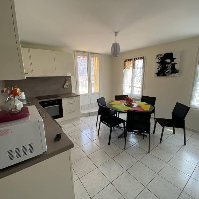 Vue mer au coeur de Saint Mandrier, 3 chambres, climatisation, wifi (fibre) - Apartamento con vistas al mar - 5