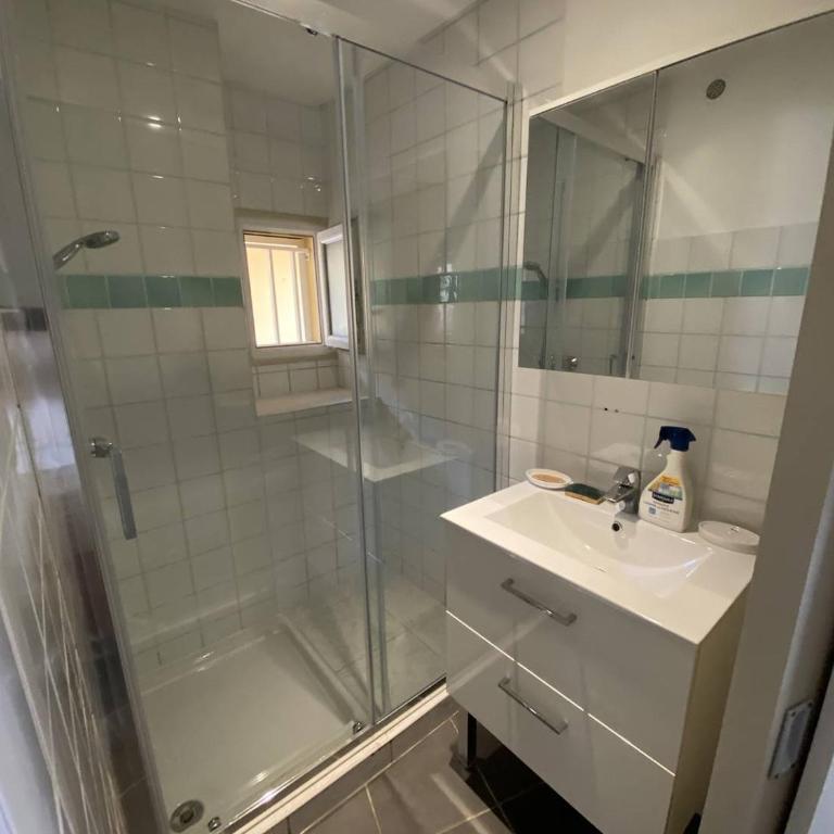 Vue mer au coeur de Saint Mandrier, 3 chambres, climatisation, wifi (fibre) - Apartamento con vistas al mar - 15