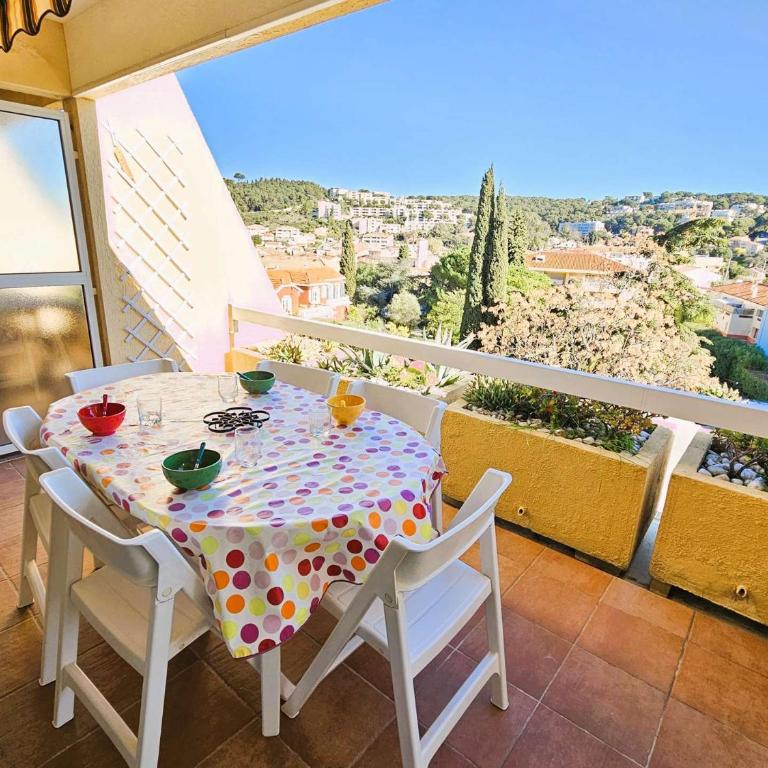 Au coeur du village,6 couchages, parking, terrasse - Appartement 1 Chambre - 2