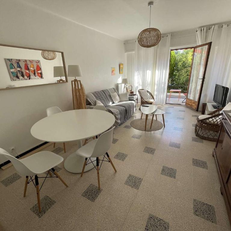 Lumineux, à deux pas de la plage, Wifi, tout équipé et tout à pied ! - Appartamento con 2 Camere da Letto - 3