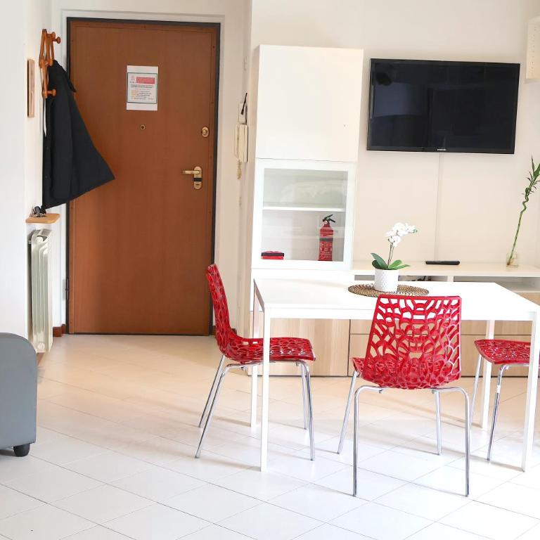 [Monza] Monolocale completo - Appartamento con 1 Camera da Letto - 3
