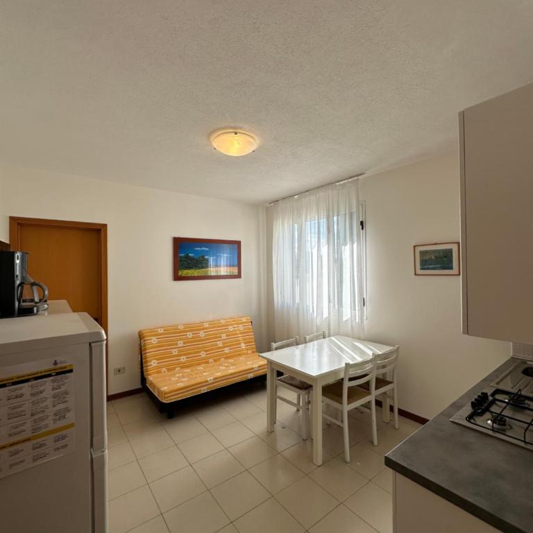 Villaggio Luna Swimmingpool- Agenzia Cocal - Monolocale Deluxe - 4