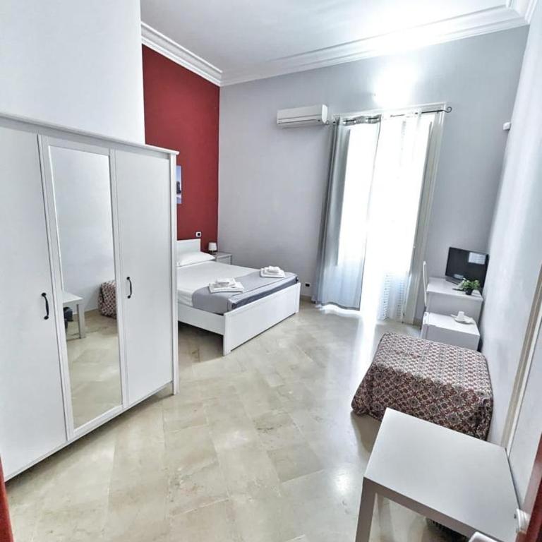 B&B Villareale 35 - Camera Matrimoniale con Bagno Privato Esterno - 5