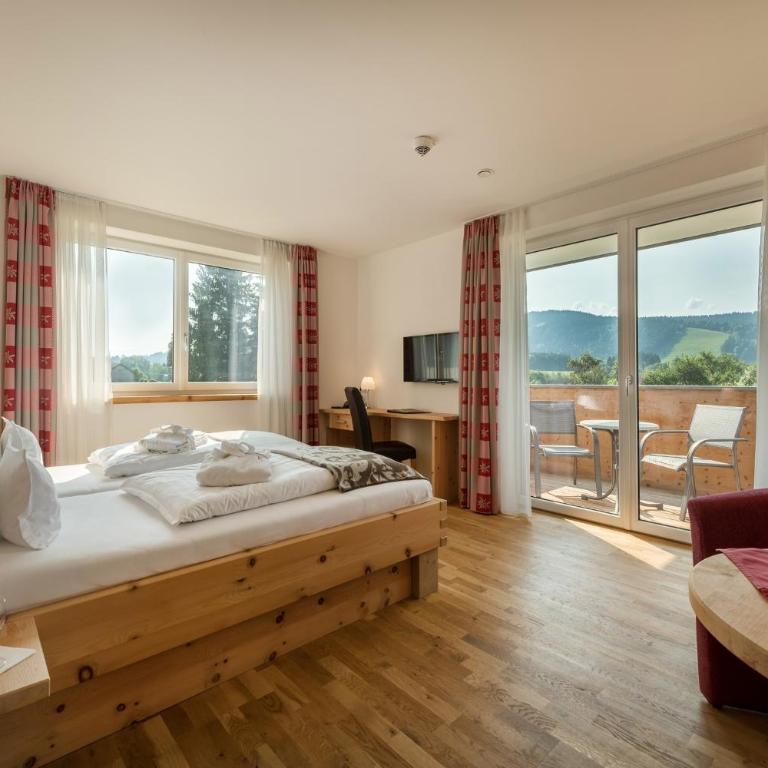 Sontheims Naturhotel & Spa - Deluxe Doppelzimmer mit Balkon - 1