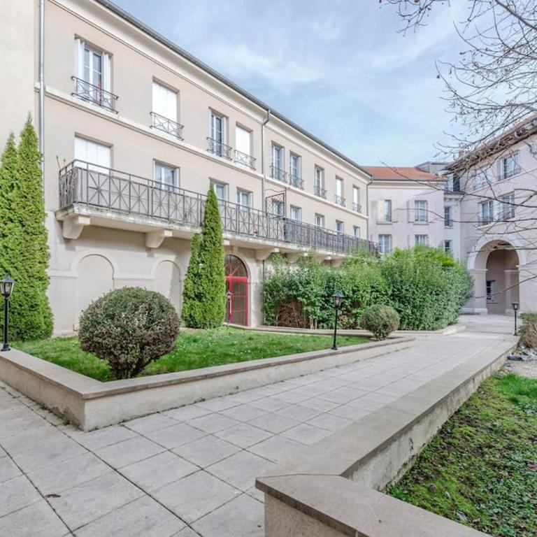 La Place de Toscane 1 - One-Bedroom Apartment - 2