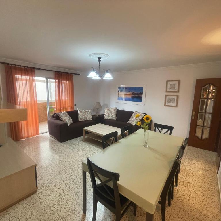 GRAN Y MAGNÍFICO APARTAMENTO EN MáLAGA - Apartamento - 3