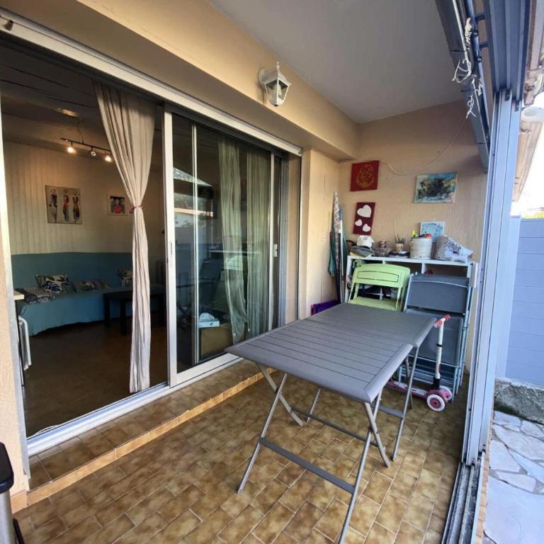 Résidence Marie Louise - Agréable appartement de 35m2 avec 4 couchages à Six Fours les Plages proche des plages MAE-9824 - Apartment - 6