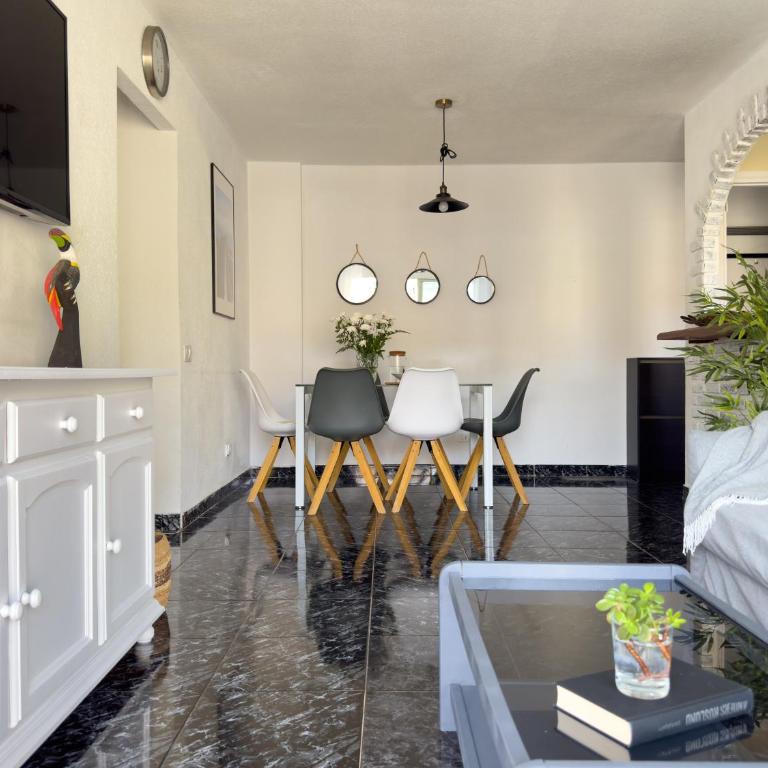 Amazing 3-bedroom apartment. Pool and sea view! - Apartamento de 3 dormitorios - 25