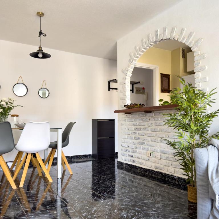 Amazing 3-bedroom apartment. Pool and sea view! - Apartamento de 3 dormitorios - 35