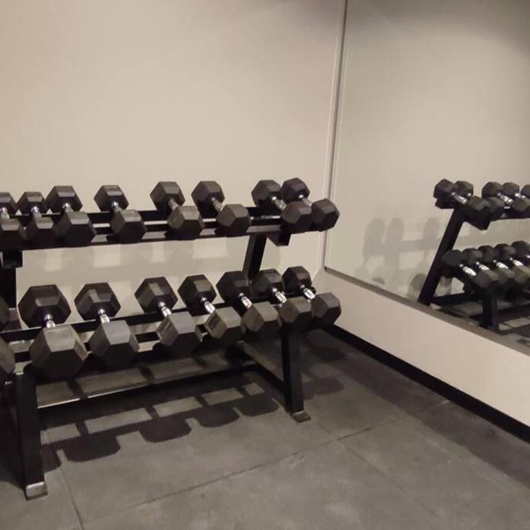 DEPARTAMENTO EN EQUIPETROL CON PISCINA - GYM Y PARQUEO GRATIS, CERCA DEL VENTURA MALL , LOS TAJIBOS, MANZANA 40 Y SUPERMERCADOS - Apartamento de 1 dormitorio - 18