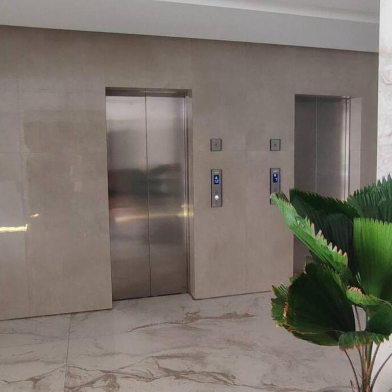 DEPARTAMENTO EN EQUIPETROL CON PISCINA - GYM Y PARQUEO GRATIS, CERCA DEL VENTURA MALL , LOS TAJIBOS, MANZANA 40 Y SUPERMERCADOS - Apartamento de 1 dormitorio - 27