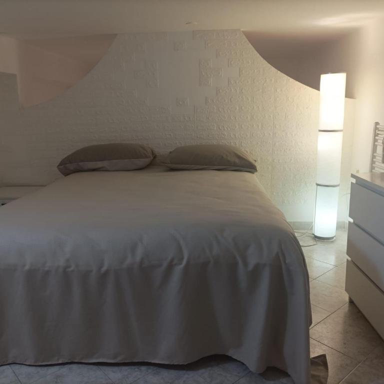 La casa di Flor - One-Bedroom Apartment - 10