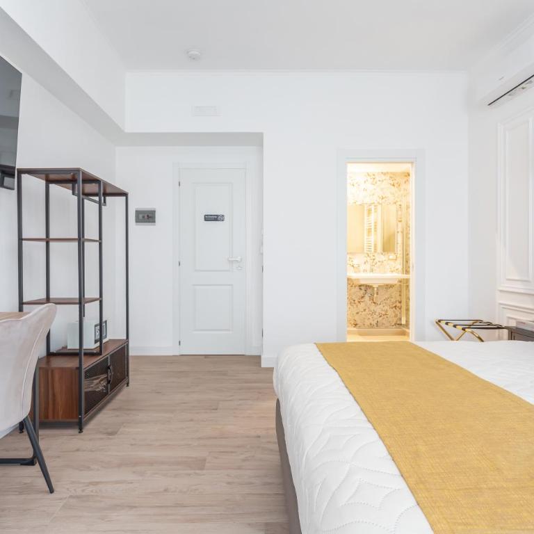 Rhome Vatican Rooms - Camera Tripla Luxury - 4