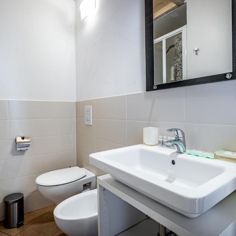 Roommo Beccaria - Appartamento con 2 Camere da Letto e Balcone - 29