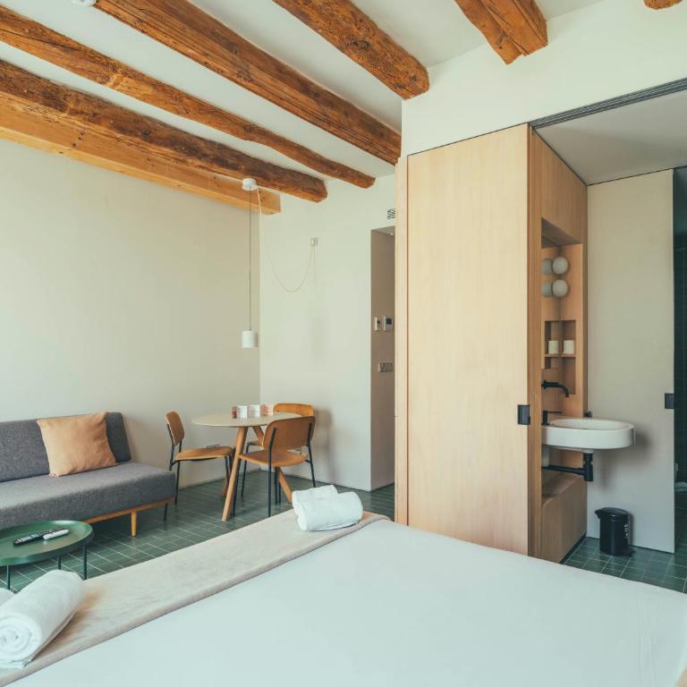 Boutique Apartments 23 Barcelona - Queen Studio - 19