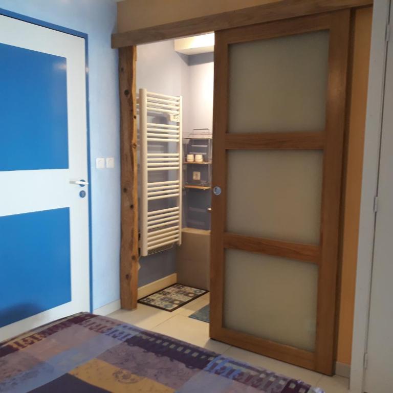 Appartement rez de jardin et garage privé - One-Bedroom Apartment - 11