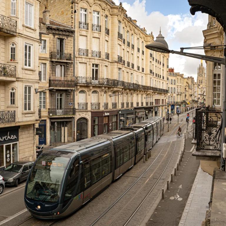 Madeleine's - Family & Group Apartments in Bordeaux's Historic Centre - Deluxe Apartment - 25
