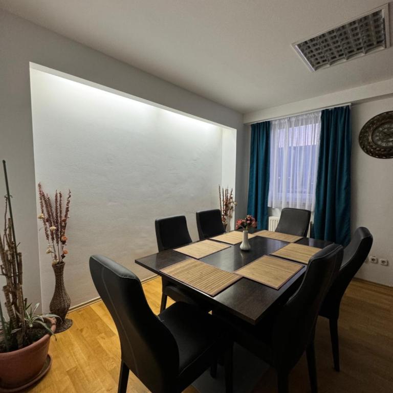 ARG Apartment Sarajevo - Apartman sa 3 Spavaće Sobe - 4