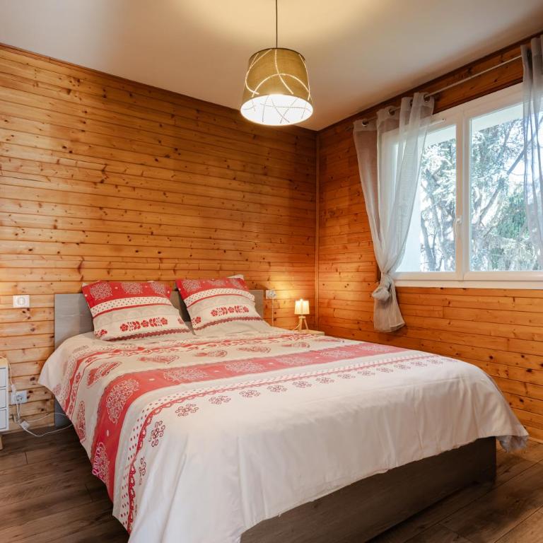 Grand Gîte Saint-Lary centre pour 15 pers. pouvant accueillir jusqu’à 17 pers. - Maison 7 Chambres - 14