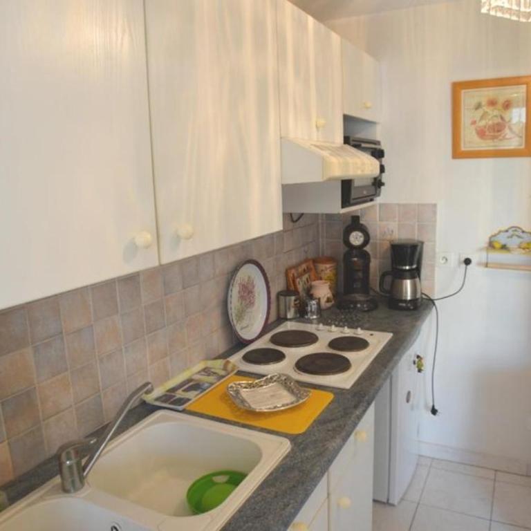 Joli 2 pièces climatisé avec terrasse - Appartement 1 Chambre - 4