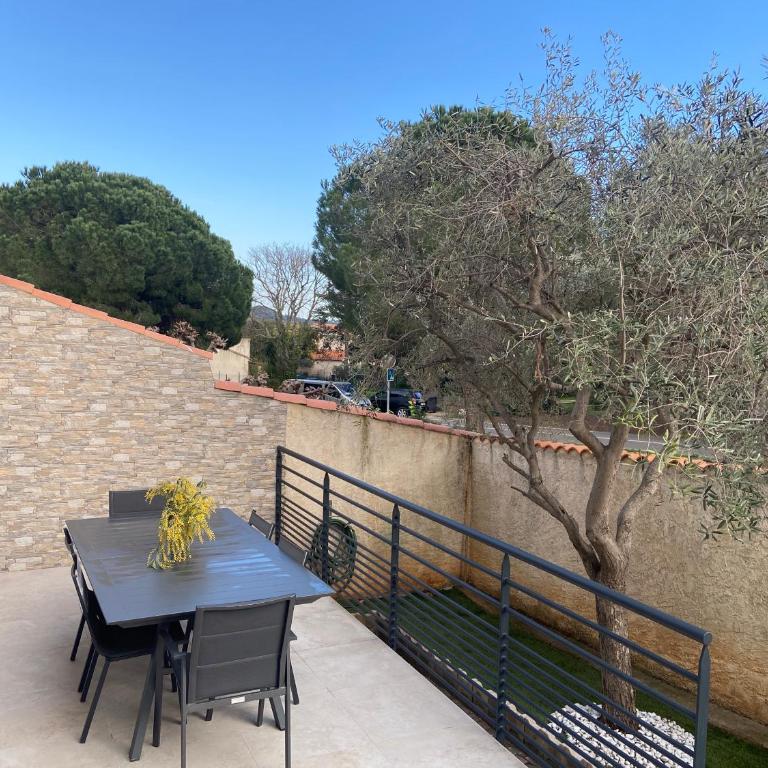 Maison la Londe - Three-Bedroom House - 55