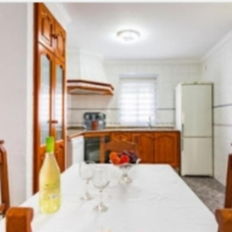 Casa Rodrigo, acogedora casa alquiler vacacional 1 dormitorio, planta baja toda la casa, opción de parking cercano consultar precio - Two-Bedroom House - 17