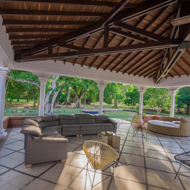 Hermosa finca campestre en San Jerónimo - Casa de 4 dormitorios - 52