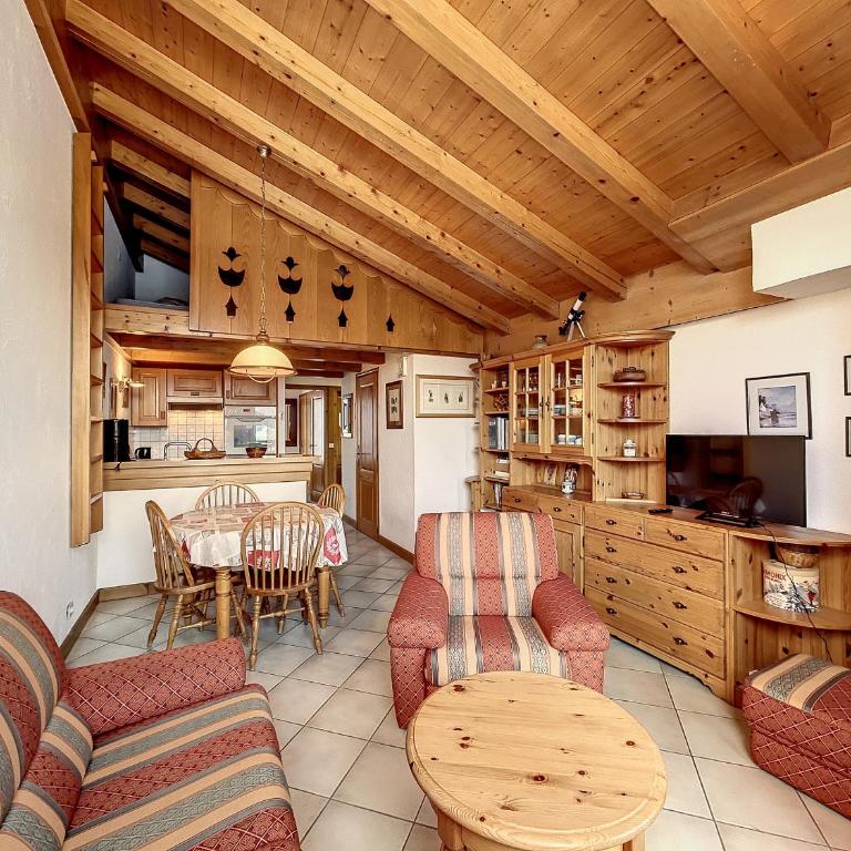 Appartement 3 pièces proche pistes à Combloux avec parking - Appartement 2 Chambres - 3