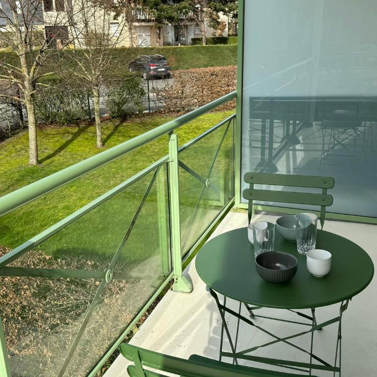 Appartement Moderne près de la Plage et du Centre - 2 Chambres, Balcon, Parking, Animaux Acceptés - FR-1-487-363 - Apartment - 4