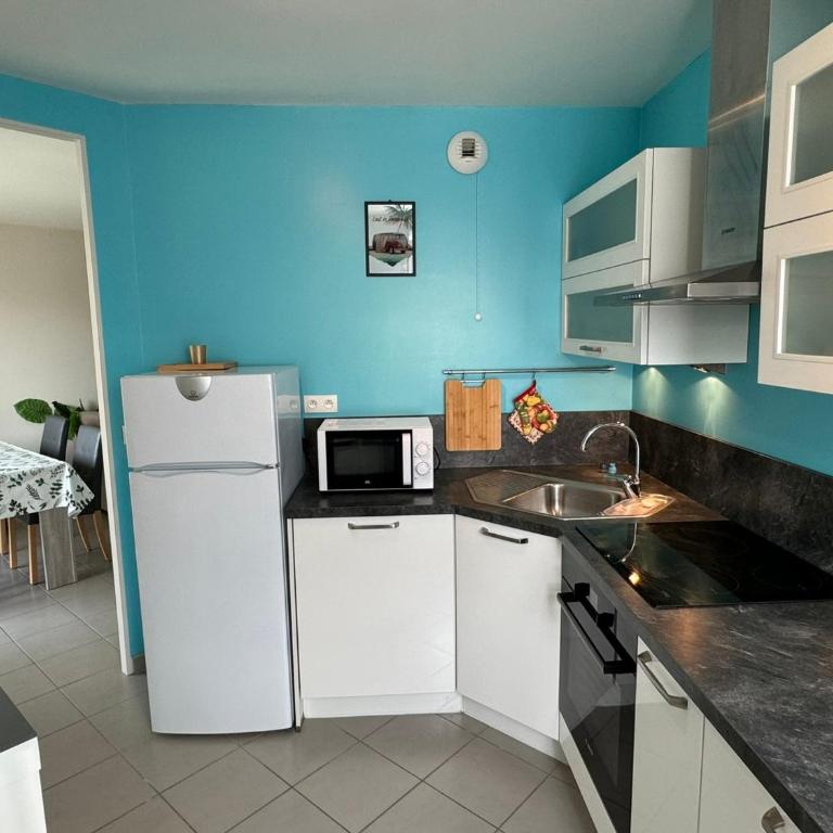 Appartement Moderne près de la Plage et du Centre - 2 Chambres, Balcon, Parking, Animaux Acceptés - FR-1-487-363 - Apartment - 9