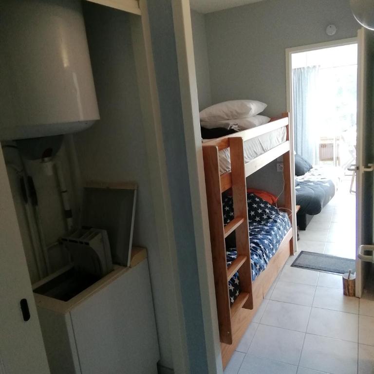 Appartement T2 cabine, capacité 4 personnes, à 600 m de la plage et à 300 m du Golf - Appartement avec Terrasse - 12