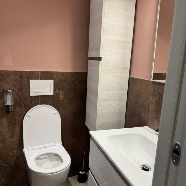 B&B Parma Centro - Camera Matrimoniale con Bagno Privato - 3