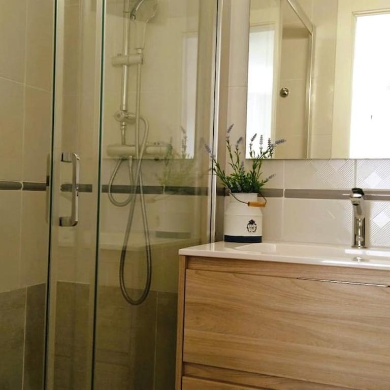 Apartamento frente al mar - Two-Bedroom Apartment - 37