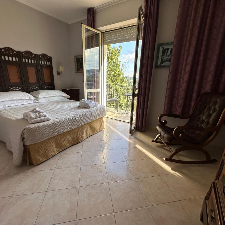 Arts Club Suite & Spa - Suite Superior - 12
