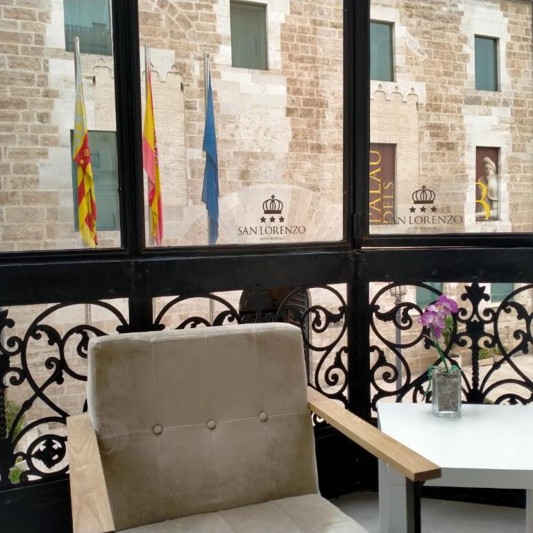 Hotel San Lorenzo Boutique Plaza - Deluxe King Studio - 2