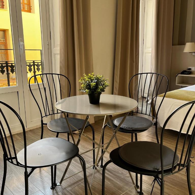 Hotel San Lorenzo Boutique Plaza - Premium Quadruple Room - 7