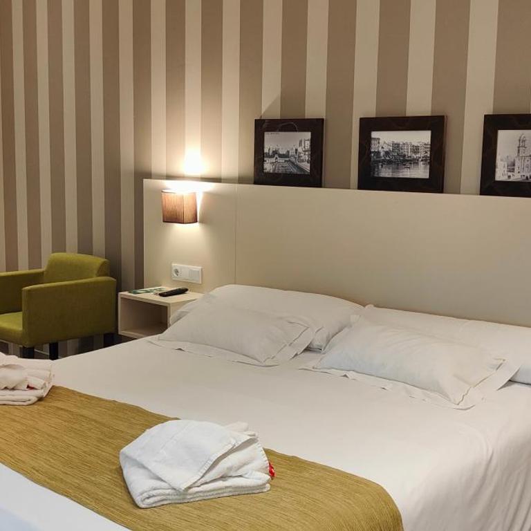 Hotel San Lorenzo Boutique Plaza - Premium Quadruple Room - 9