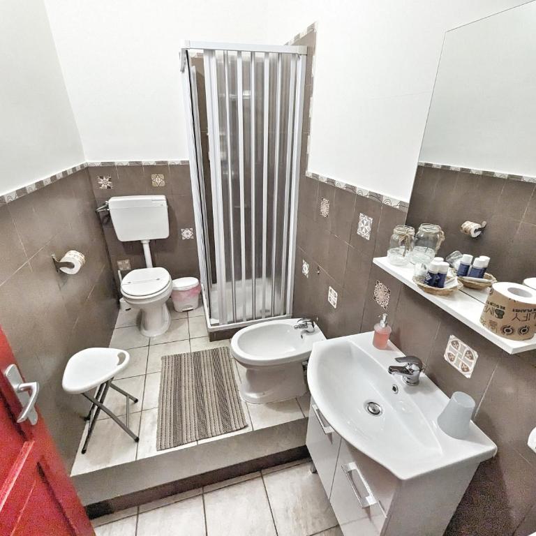 B&B Villareale 35 - Camera Tripla Superior - 9