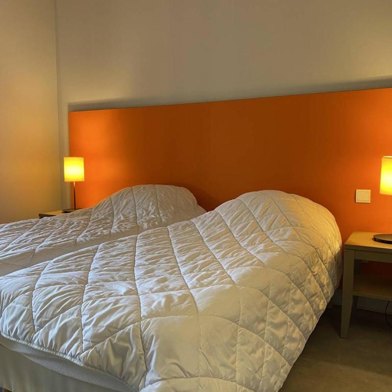 Appartement avec Piscine, WIFI, à 50m de la Plage de Trestraou - Perros-Guirec - FR-1-368-403 - Apartment - 6