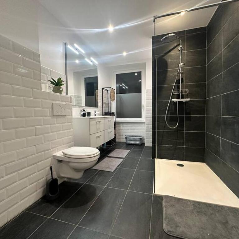 #The Family moderne et Charme WIFI - TV 4per - Appartement 3 Chambres - 13