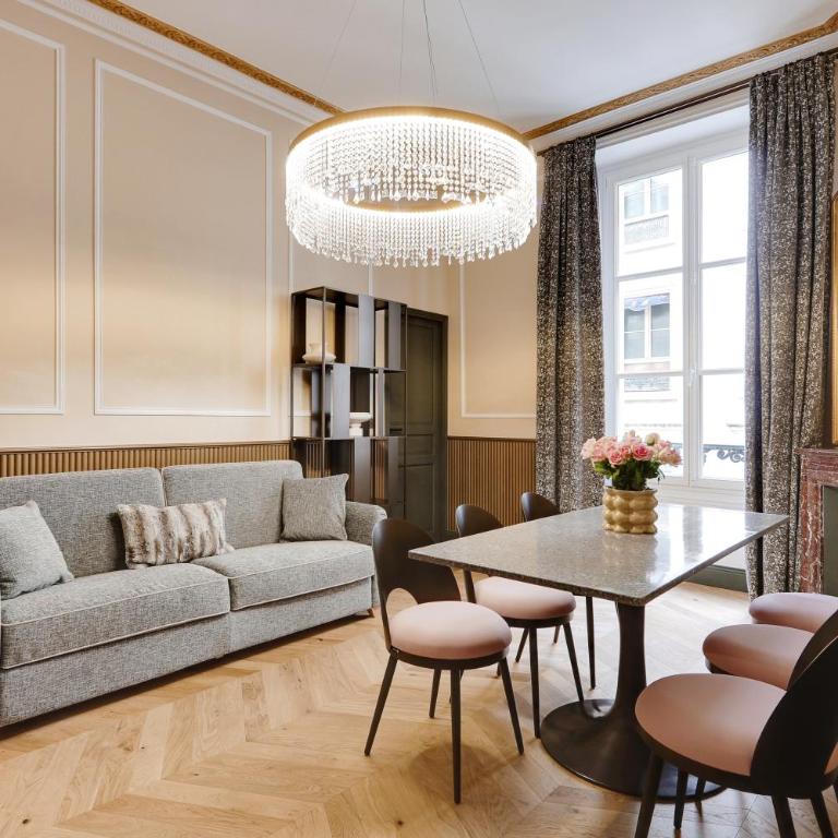 Pick A Flat's Apartments in La Madeleine-Opéra - Rue de l'Arcade - Appartement 3 Chambres - 6